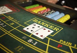Filipino bettor checking live basketball odds on oklotto apk mobile browser in the Philippines